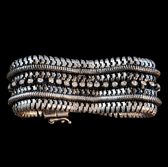 Vintage-Inspired Multi-Row Bracelet with Rhinestones and Magnetic Clasp - Picture 1 of 13